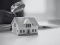 Model domu pod lupą. Zastanawiasz się, ile kosztuje wycena nieruchomości?