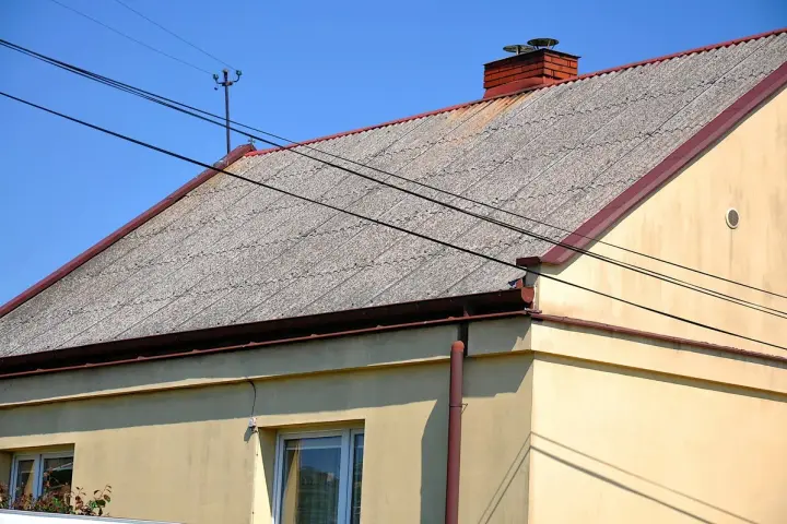 Czy pokrycie dachu można odliczyć od podatku? Sprawdź nowe zasady!