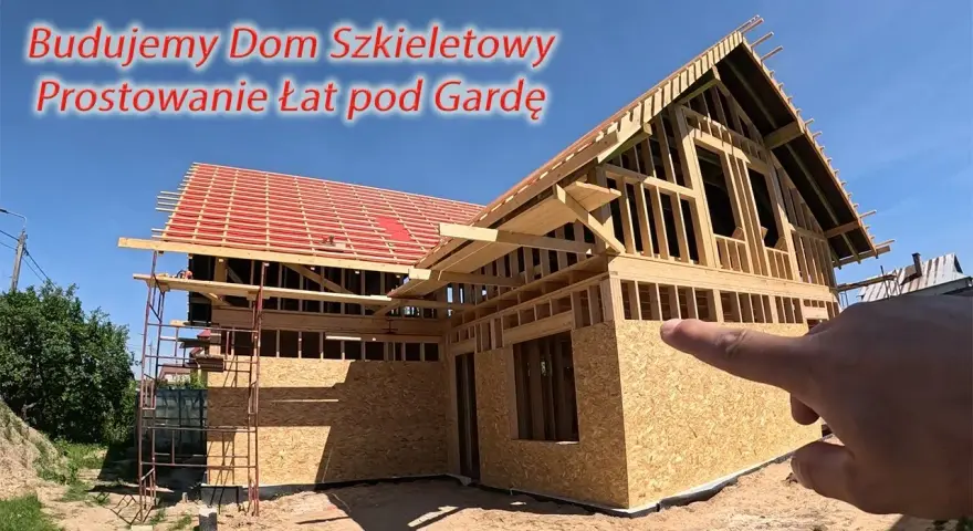 Jak wypoziomować łaty na dachu, by uniknąć problemów z nierównościami